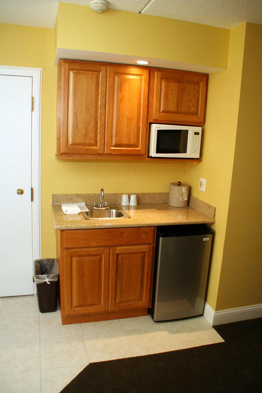 Cape Cod Irish Village South Yarmouth Room photo
